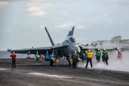 Select Navy reserve aviators eligible for up to ,000 in annual bonuses