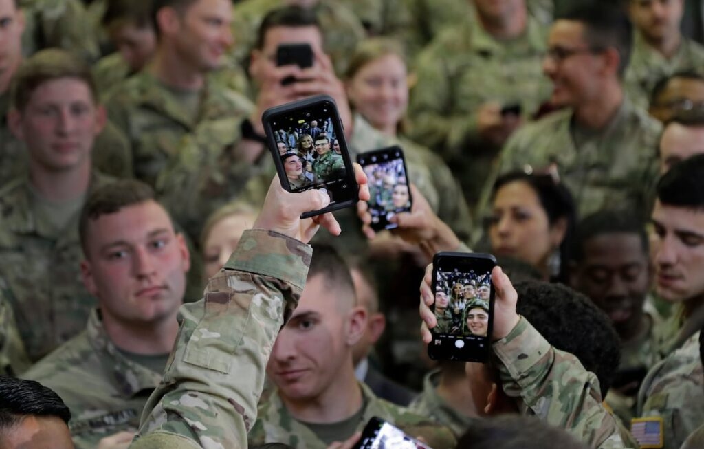 Army orders mass shutdown of official social media accounts Army orders mass shutdown of official social media accounts