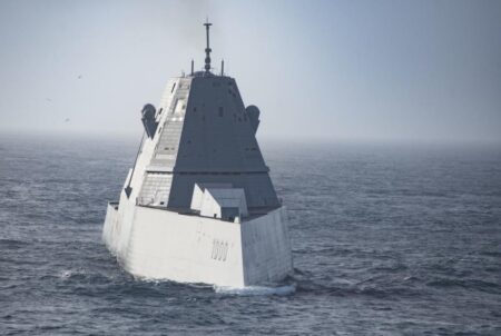 US Navy 2 years behind on hypersonic missile installation on Zumwalt destroyers US Navy 2 years behind on hypersonic missile installation on Zumwalt destroyers