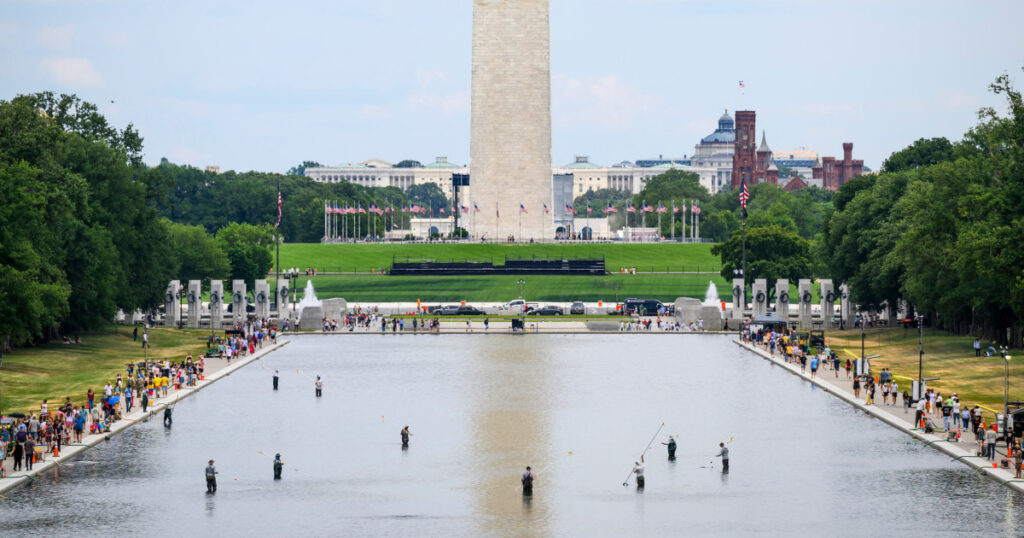 Three charged with taking or trying to take pieces of blue sealant from Reflecting Pool Three charged with taking or trying to take pieces of blue sealant from Reflecting Pool