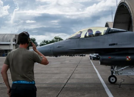 Air Force begins piloted flights, autonomy tests for modified F-16s Air Force begins piloted flights, autonomy tests for modified F-16s