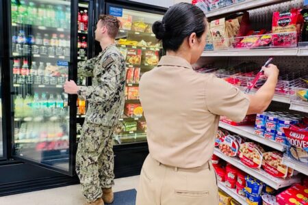 ‘Thanks, it has pockets!’: Service Khaki slacks featuring back pockets now available to female sailors ‘Thanks, it has pockets!’: Service Khaki slacks featuring back pockets now available to female sailors