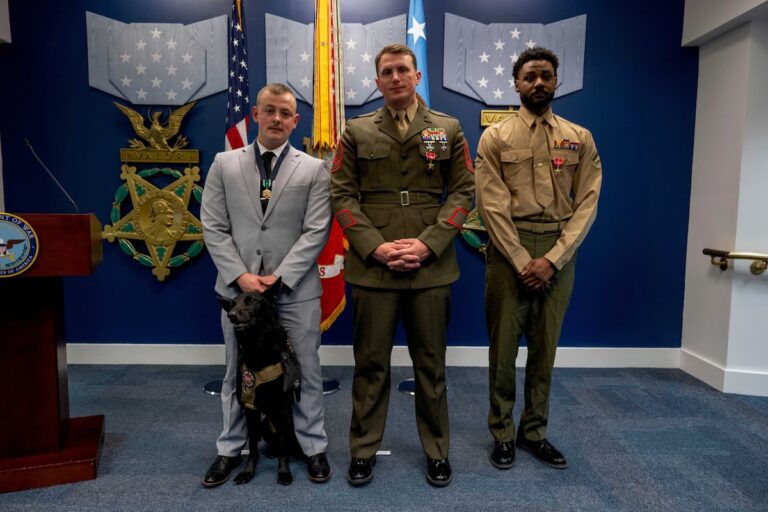 Pentagon upgrades awards for 3 Marines at Abbey Gate attack Pentagon upgrades awards for 3 Marines at Abbey Gate attack