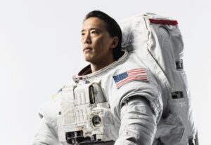 Jonny Kim’s resume already lists Navy SEAL, astronaut, doctor. He’s now returning to active duty.