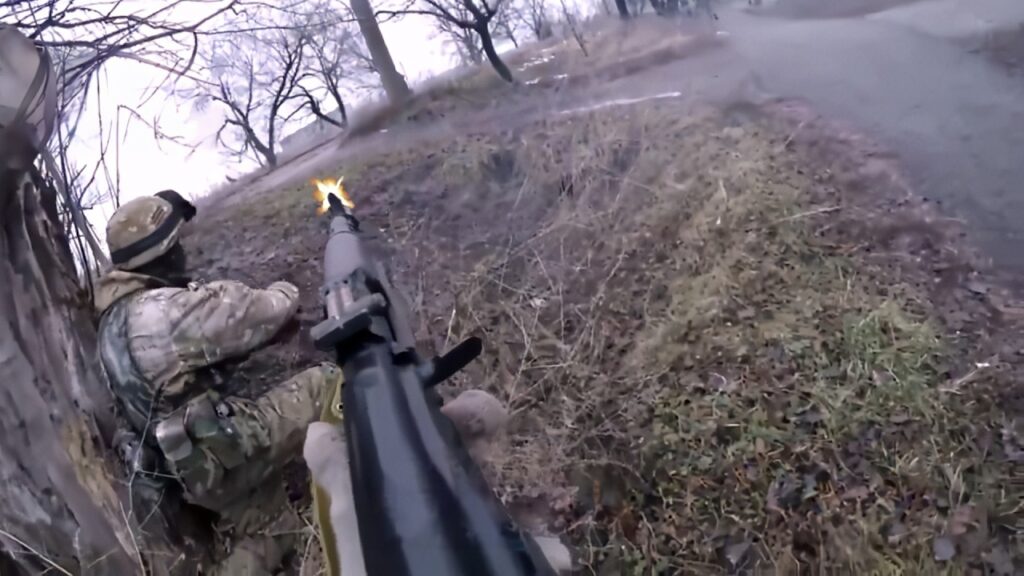🔴 UKRAINE WAR – Russian Infantry Assault Fails So Horribly That Russian Commander Beats His Own Men 🔴 UKRAINE WAR – Russian Infantry Assault Fails So Horribly That Russian Commander Beats His Own Men