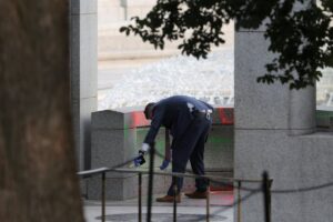 Woman charged over vandalism of World War II Memorial Woman charged over vandalism of World War II Memorial